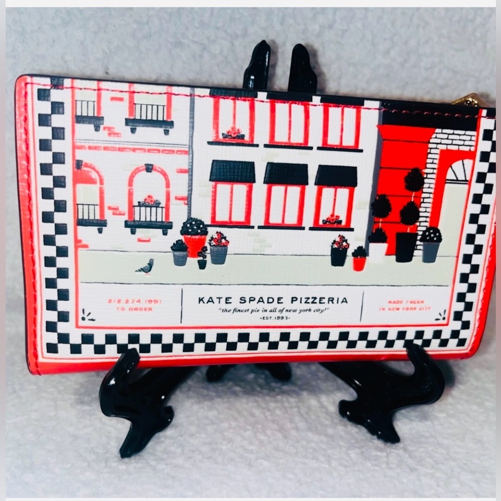Kate Spade ♠️ Slice Pizza Shop 🍕Embossed Leather Small Slim Bifold Wallet - Picture 2 of 10